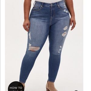 Torrid Sky high skinny jeans